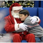 Shoppings criam um horário especial para crianças autistas visitarem o Papai Noel